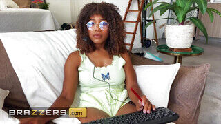 Jenna Foxx a masztizó gamer csajszi