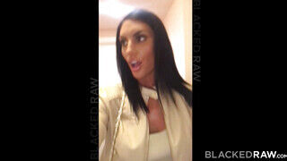 August Ames muffját csoki pasi bassza