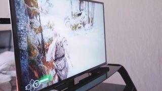 Gamer pipi konzolozás helyett hímvesszőt kap