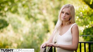 Christian Clay és Karla Kush popóba reszelve
