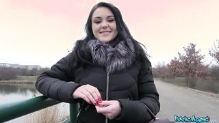 Orosz fiatal bige pénzért kufircol