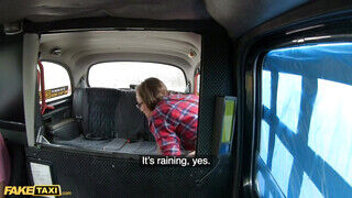 Fake Taxi - Lady Bug a zsenge sulis csajszi