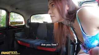 Fake Taxi - Tabitha Poison a tetkós kicsike örömlány