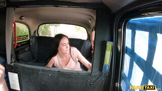 Fake Taxi - Tini bige kupakol a taxiban