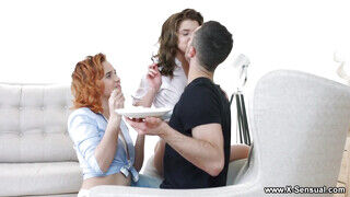 X-Sensual - Cornelia Quinn és Karry Slot édeshármasban basznak