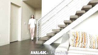 Anal4K - Luna Mills a brazil csöcsös szuka