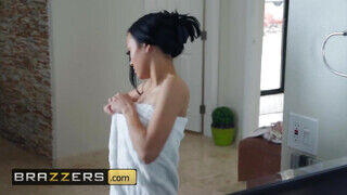 Brazzers - Abella Danger és Jasmine Grey lezbi pornója