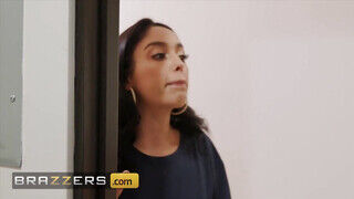 Brazzers – Vanessa Sky a hatalmas picsájú spanyol gádzsi