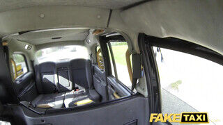 Fake Taxi - Melody Pleasure kedveli a óriási kárót
