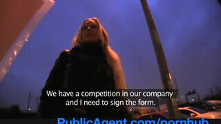 PublicAgent - Angel Wicky a csöcsös cseh pipi