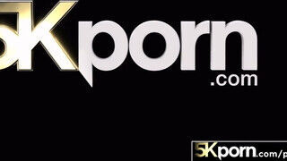 5KPorn - Brooke Haze imádja a barna farkat