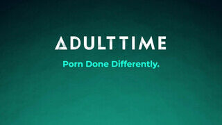 ADULT TIME - Angie Lynx két behatolása