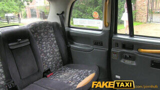FakeTaxi - Tina Kay a taxiban kufircol