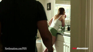 New Sensations - Shane Diesel megbassza a nevelt lányát Brooklyn Chase-t
