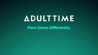 ADULT TIME - Lauren Phillips a nagy cickós milf