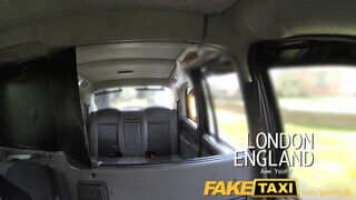 FakeTaxi - begerjedt úrnő gigászi dákót akar