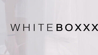 WHITEBOXXX - Clea Gaultier a csábító francia gádzsi
