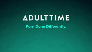 ADULT TIME - Perverz picsák kényeztetik egymást