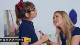 Brazzers - Alex Blake és Kali Roses nyaldossák egymást