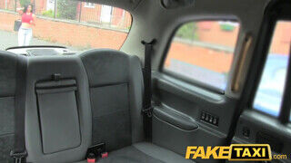 FakeTaxi ribanc hatalmas tőgyes angol Milf