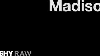 TUSHYRAW - Madison Summers ánusza megkettyintve