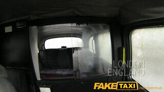 FakeTaxi - Csöcsös anyuci megdugva
