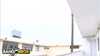 BANGBROS - Kiara Marie a gigászi popsis latina milf