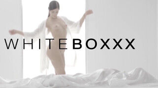 White Boxxx - Nancy A gyengéden szeretkezik