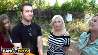 BANGBROS - Három sunát kúrnak a srácok