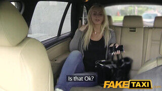 FakeTaxi - Nathaly Cherie kúr a taxissal