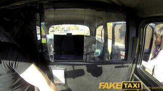 FakeTaxi - Óriási cickós félvér szuka megdugva