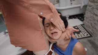 Brazzers - Little Louise és az óriás faszú pasi