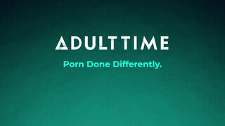 ADULT TIME - Sizi Sev csoki puncijába gigászi bájdorongot kap