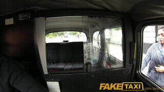 FakeTaxi - méretes tőgyes pipi nem akar fizetni