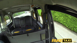 Fake Taxi - Georgie Lyall a csöcsös angol milf