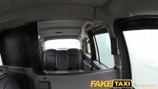 FakeTaxi - csoki nőci szűk pinája