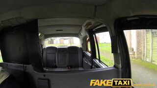 FakeTaxi - begerjedt szuka hívja a taxit