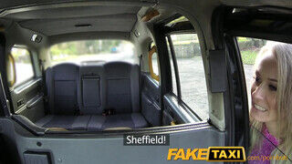 FakeTaxi - vékony pipi vadító csizmában
