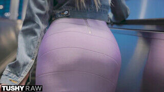 TUSHY RAW - Pristine Edge a gyönyörű zsenge milf