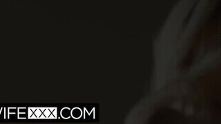 HotwifeXXX - Natalia Queen kedveli a méretes hímtagot