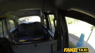 Fake Taxi - Maya a maszkos kéjnő