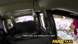 Fake Taxi - Kitty Misfit a gigantikus fenekű diáklány