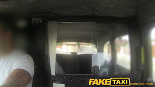 FakeTaxi - spriccelős puncijú prágai maca