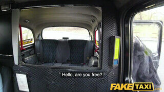 Fake Taxi - Kira Thorn a szívdöglesztő orosz zsenge
