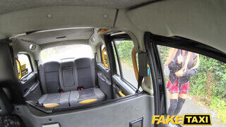 Fake Taxi - Skyler Mckay popóját megdugják
