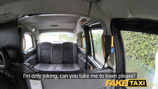Fake Taxi - Titkárnő milf megkúrelva
