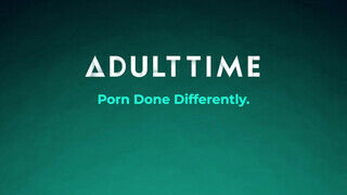 ADULT TIME - Karina Grand keményen popsiba rakva