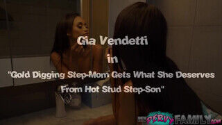 My Pervy Family - Gia Vendetti a szívdöglesztő vékony milf