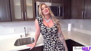BrattyMILF - Lolly Dames vaginája meghágva