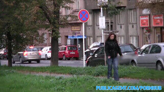 PublicAgent - Óriás csöcsű cseh szuka